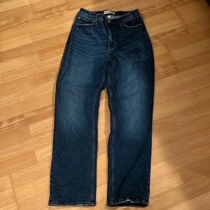 *Ask for shipping discount* Abercrombie Curve Love Straight High Rise Jeans